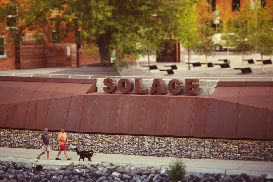 Poppy Plaza