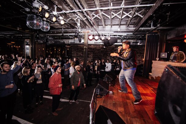 A musician performing at Commonwealth Bar & Stage.